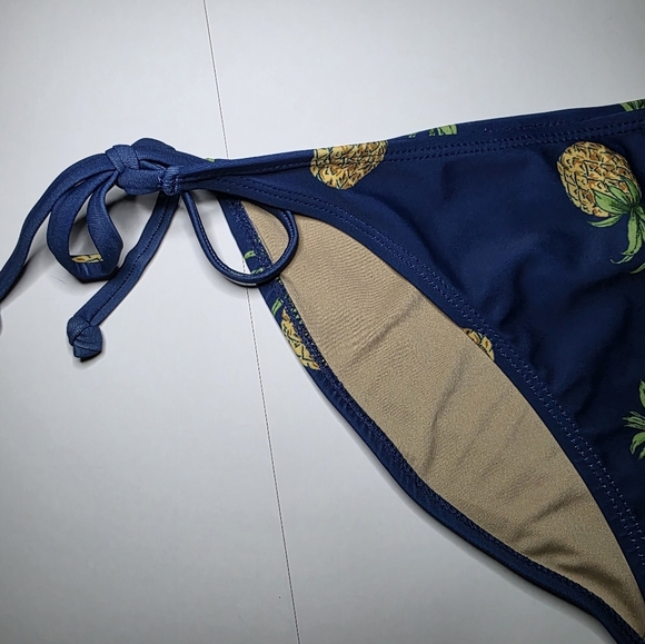 Old Navy Pineapple Swimsuit 2 Piece Sz M NWT - Picture 7 of 10